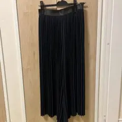 ZARA プリーツズボン