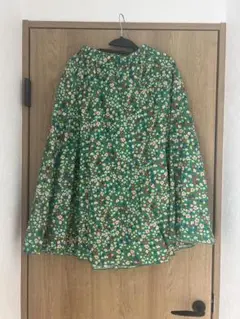 【期間限定お値下げ中】Merlot 花柄スカート