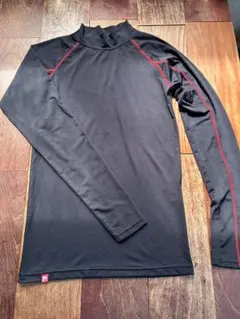 FILA アンダーシャツ