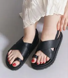 BEAUTY&YOUTH ビッグクロス バックストラップ サンダル　37 今期
