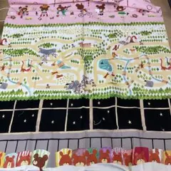 クマの学校　綿　プリント生地　はぎれ