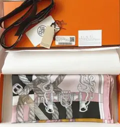 【新品 未使用】HERMES スカーフ ガヴロッシュ デッラ・カヴァッレリア