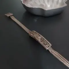 Item thumbnail for item e58c7509-de66-4066-a8ef-cfd1ea5a8181