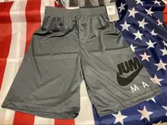 ラスト１枚　新品Jordan ハーフパンツ キッズのXL ダークグレー