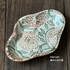ヒズミ峠舎天使と花模様の陶器ボウル オンラインショップ入荷のお知らせ お待たせしました。 久しぶり