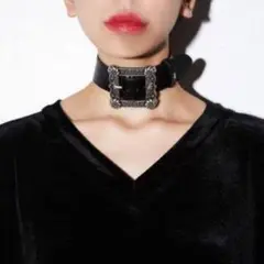 PAMEO POSE/HYPNOS BUCKLE CHOKER