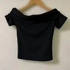 オフショルダーカットソー