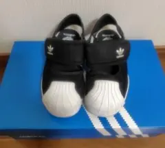 adidas　スーパースター　キッズサンダル　17cm