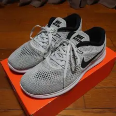 NIKE FREE RN グレー/ブラック シューズ