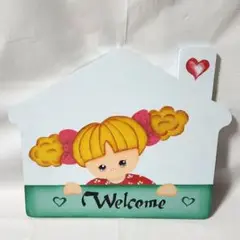 トールペイント作品☆壁掛け飾り☆ウエルカムボード☆女の子☆ハウス型