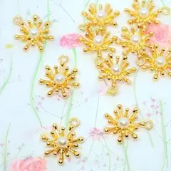 パール付き花芯フラワーチャーム10個