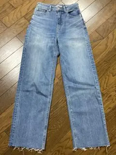 Item thumbnail for item be053384-299e-482d-859f-55030c0dedd8