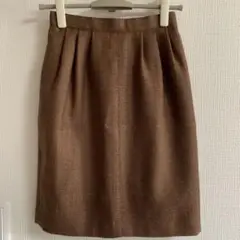 フォクシーブティックFOXEY BOUTIQUE タックスカート テラコッタ色