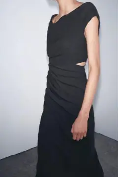 新品未使用ZARA(ザラ)アシンメトリーブラックロングワンピースドレス