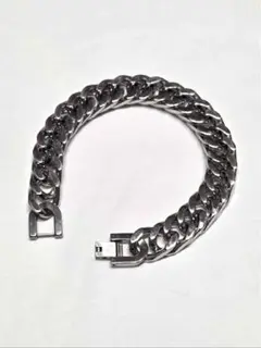 Item thumbnail for item ec5dc8ee-7835-4951-970d-0ad0fda3943b