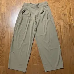 UNIQLO ユニクロ　ウルトラストレッチアクティブワイドパンツ　カーキ　XL