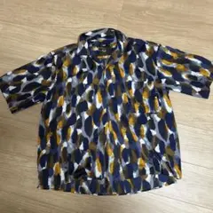 HARE 柄　シャツ