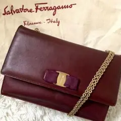 Salvatore Ferragamo ショルダーバッグ チェーン ヴァラリボン