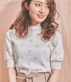 【Noela/ノエラ】ロゴ刺繍ニット