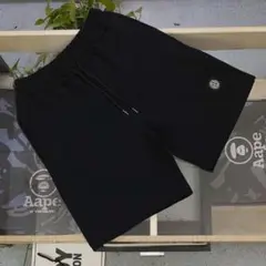 【新品未使用 即購入OK! 】Stone Island 黒 ショートパンツM