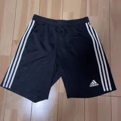 アディダス　ハーフパンツ　サッカー