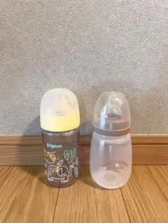 哺乳瓶２つセット