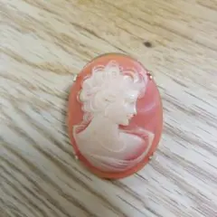 シェル ブローチ