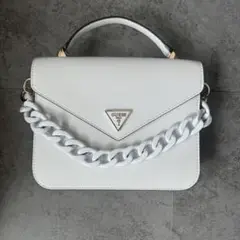 GUESS ホワイト ハンドバッグ チェーンストラップ