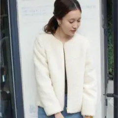 スローブイエナ ボア ノーカラーショートブルゾン 白