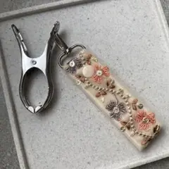 Item thumbnail for item e3b590bd-4460-4fd1-a37a-98e87d153dbd