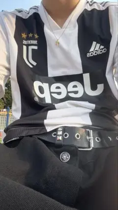 ユベントス　サッカーシャツ