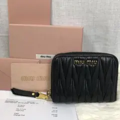極美品✨ ミュウミュウ 折り財布 コインケース マトラッセ