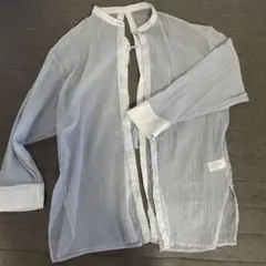 薄い青色シースルー長袖シャツ