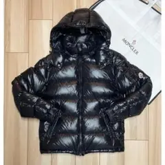 MONCLER ブラック ダウンジャケット