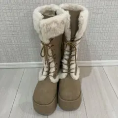 Item thumbnail for item deb664e8-85d8-45d7-b56f-c179f64d3f95