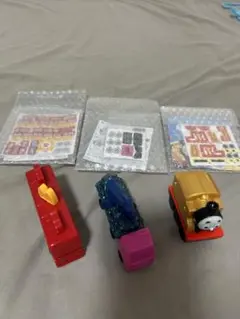 マクドナルド　トーマス　恐竜　トミカ　３点