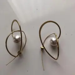 アンティカ ピアス