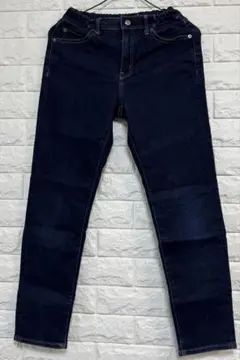 ユニクロ　ネイビーデニムパンツ 150