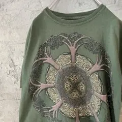THE MOUNTAIN 雰囲気 大樹 デザイン アースカラー Tシャツ