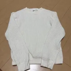 クリーム色 編み込み 長袖