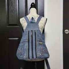新品　デニムリュック ジッパーポケット付き
