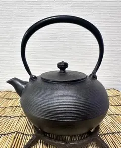 未使用品　南部宝星堂造　１３型　糸目肌　南部鉄瓶　南部鉄器　鉄瓶 Amazon | 南部宝星堂造 13型 糸目肌 南部鉄瓶 南部鉄器 鉄瓶