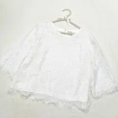 【新品タグ付き】 七分袖 ブラウス 白レース　自由区 オンワード樫山　40