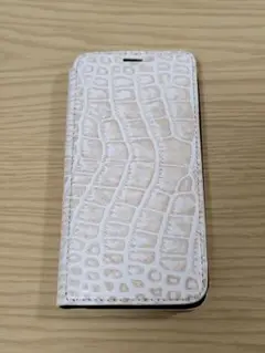 iPhone13　手帳型ケース