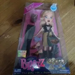 ブラッツ人形　クロエ Amazon.co.jp: Bratz ブラッツ Hello My Name Is Doll - Cloe