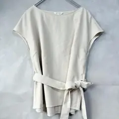 美品☆プラステ 半袖トップス M 白 フレンチスリーブTシャツ ウエストリボン
