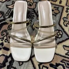 新品 a.v.vサンダル