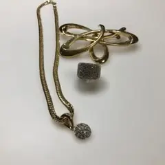 レディースアクセサリーセットです。