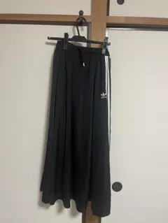 アディダスadidasジャージスカート