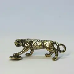 虎　置物①　真鍮製　トラ　タイガー　Tiger　インテリア